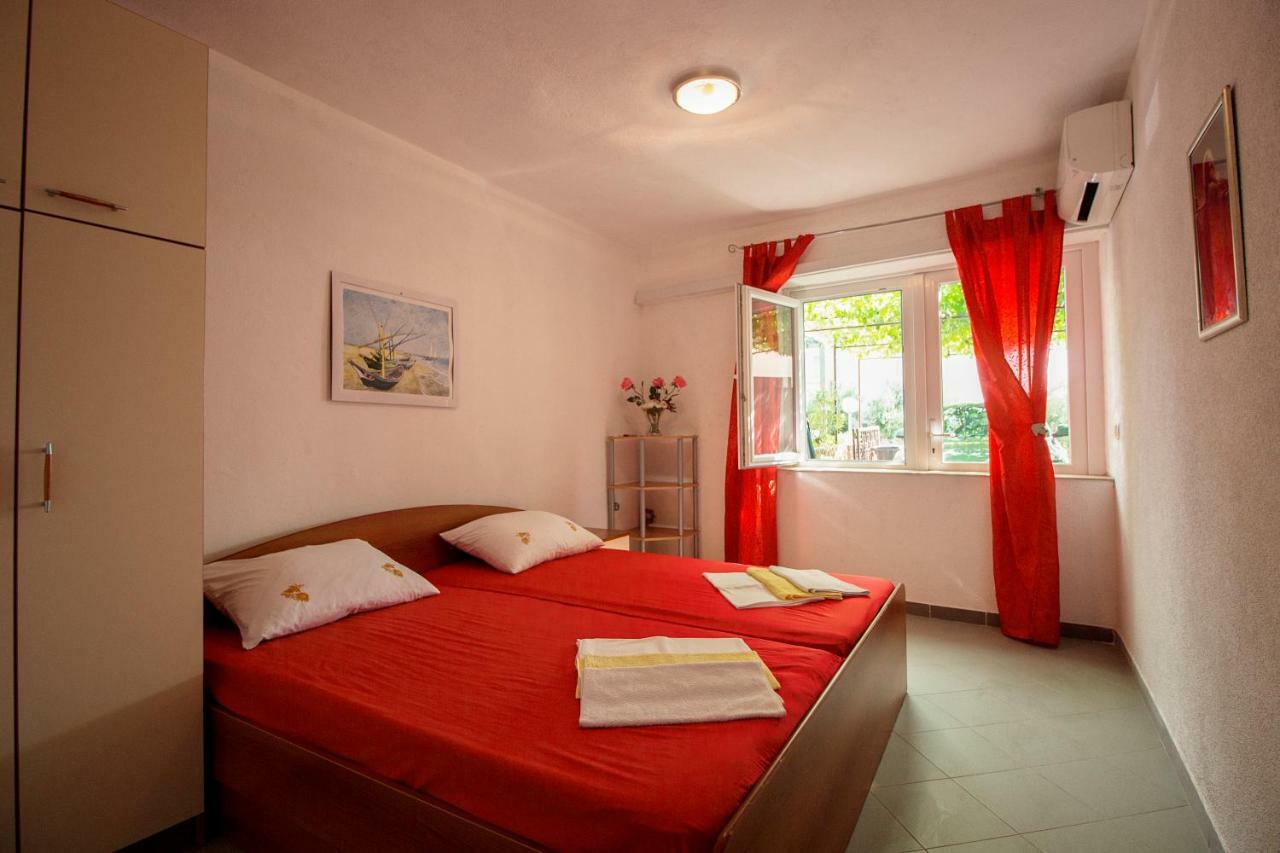 Mrkonjic Branko & Marija Apartmani أوميس المظهر الخارجي الصورة