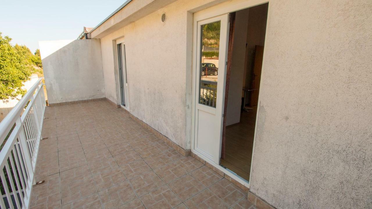 Mrkonjic Branko & Marija Apartmani أوميس المظهر الخارجي الصورة