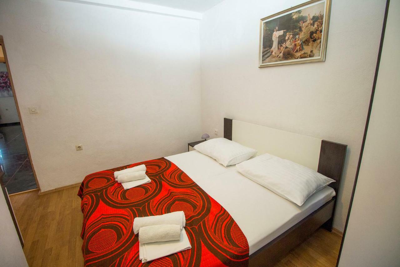 Mrkonjic Branko & Marija Apartmani أوميس المظهر الخارجي الصورة