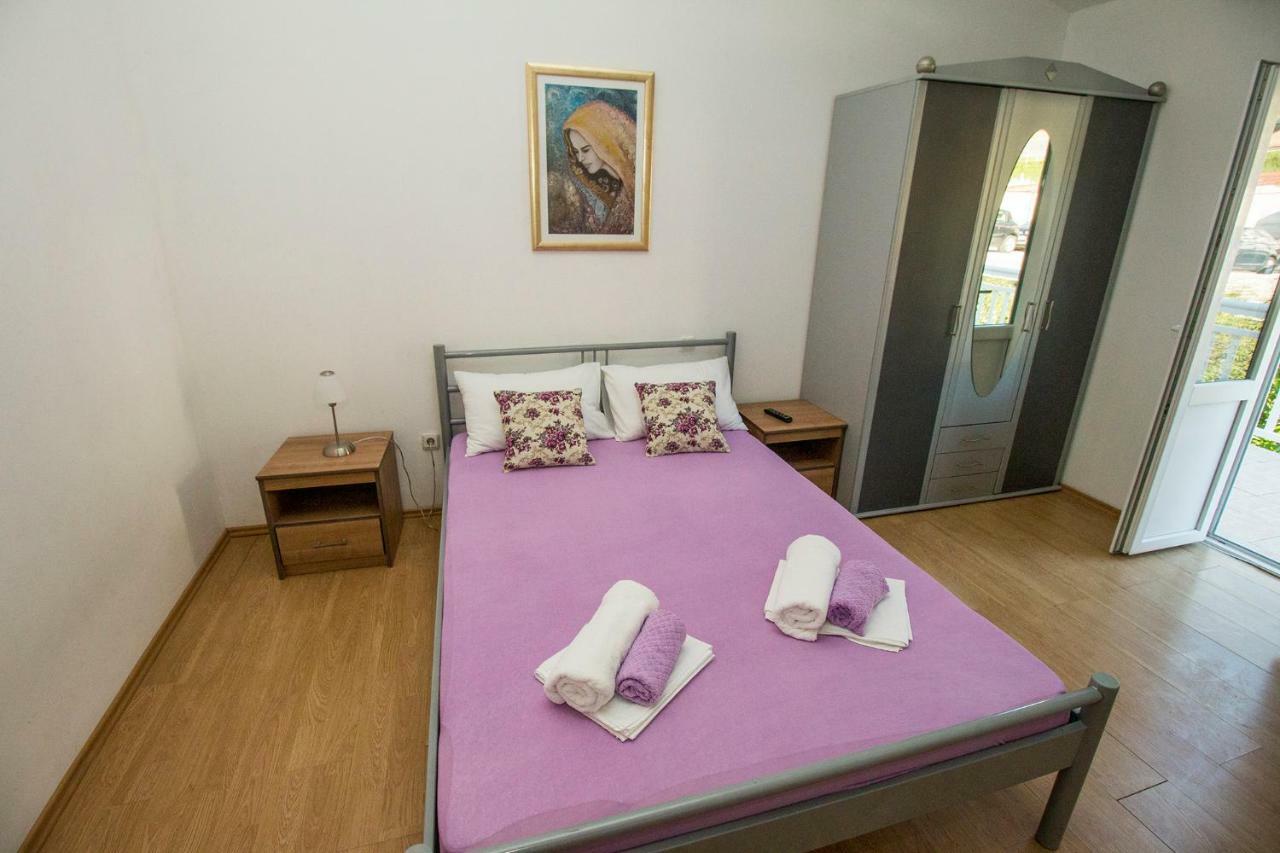 Mrkonjic Branko & Marija Apartmani أوميس المظهر الخارجي الصورة