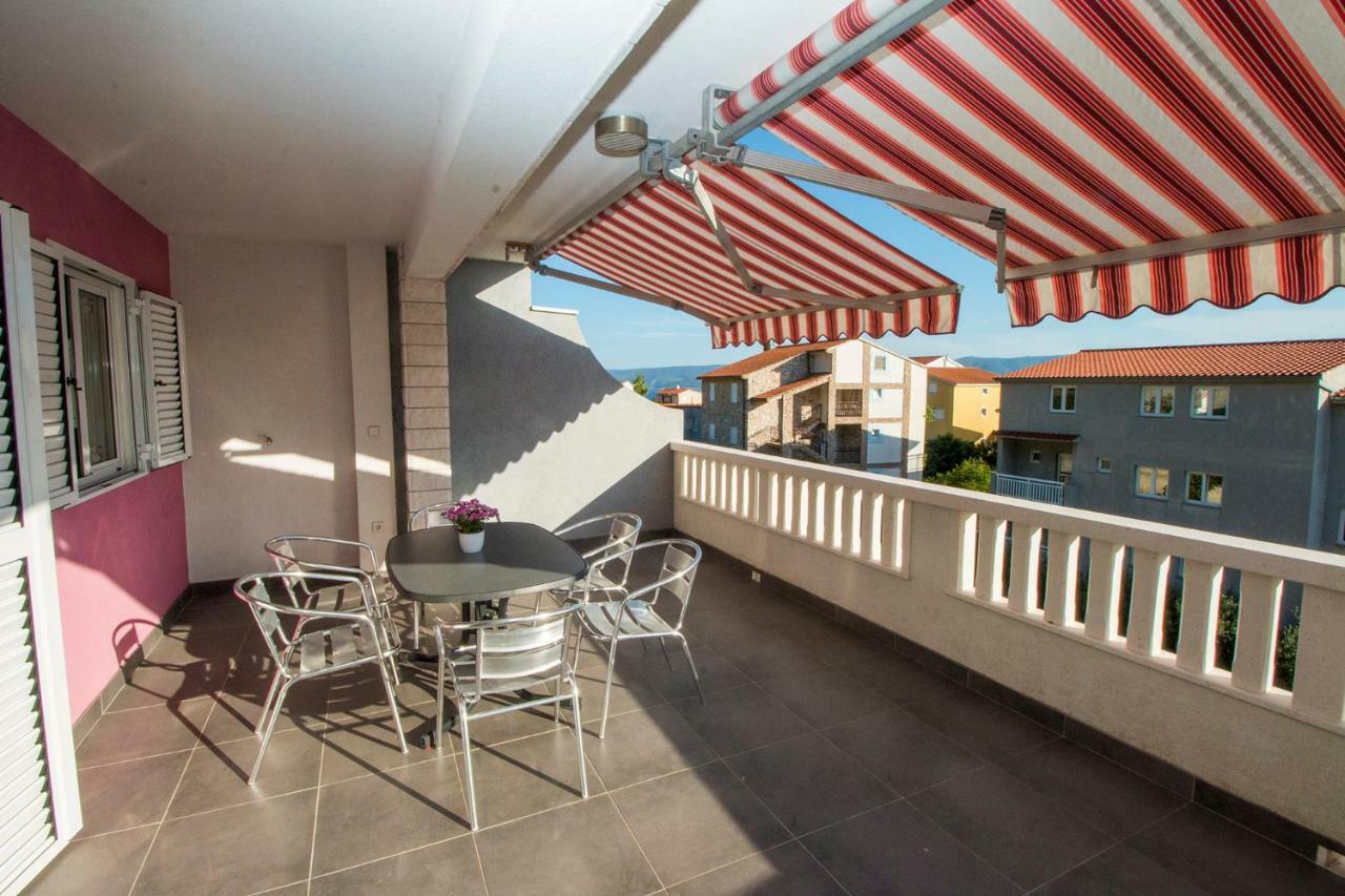 Mrkonjic Branko & Marija Apartmani أوميس المظهر الخارجي الصورة